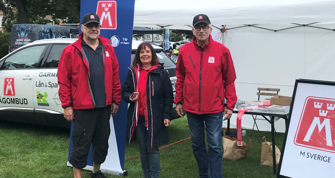 Ordförande Anita Holmberg tillsammans med Ingmar Nilsson och Peter Kruse från lokalklubb Skåne NV.