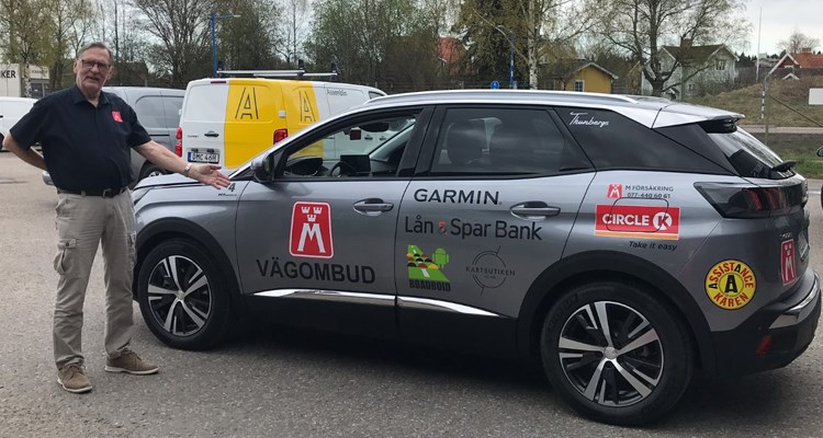 2021: Vägombud Bengt-Erik Nilsson och årets vägombudsbil - Peugeot 3008
