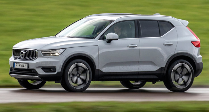 M Sverige Testar 2WD Mot 4WD VOLVO XC40 B4 AWD