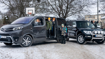 M Sverige Testar Mitsubishi Pajero 3.2 Di D Vs Toyota Proace Verso 2.0 Diesel 1