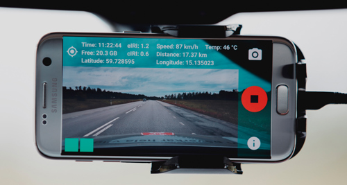 Roadroid är ett svenskt företag som tillhandahåller ett system för att mäta vägkvalitet med smarttelefoner.