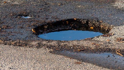 Jo, Trafikverket, potthålen har med vägunderhållet att göra!