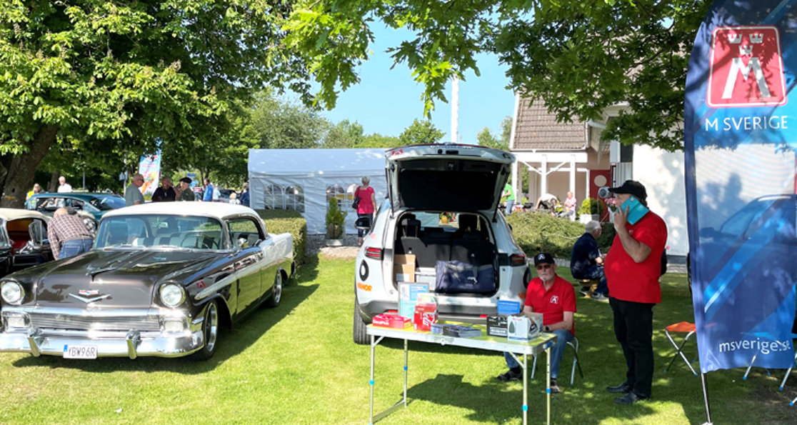 12 juni 2025: Strålande sol på Veteranbilsträffen vid Söderåsens Wärdshus