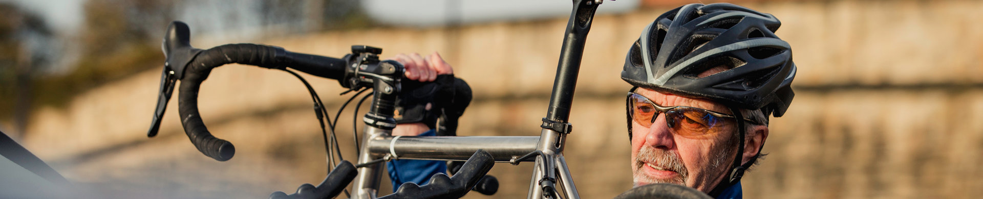 M Sverige Tipsar Om Cykelhållare Tak Eller Krok Banner