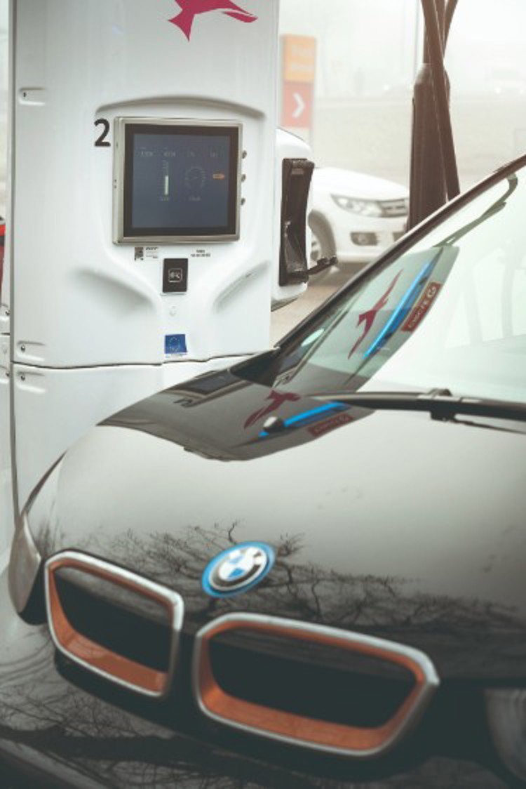 Laddtest av BMVs elbil ur Motor nr 3 2020