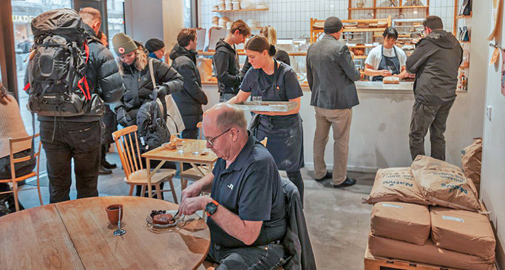 April Bageri Västmanland