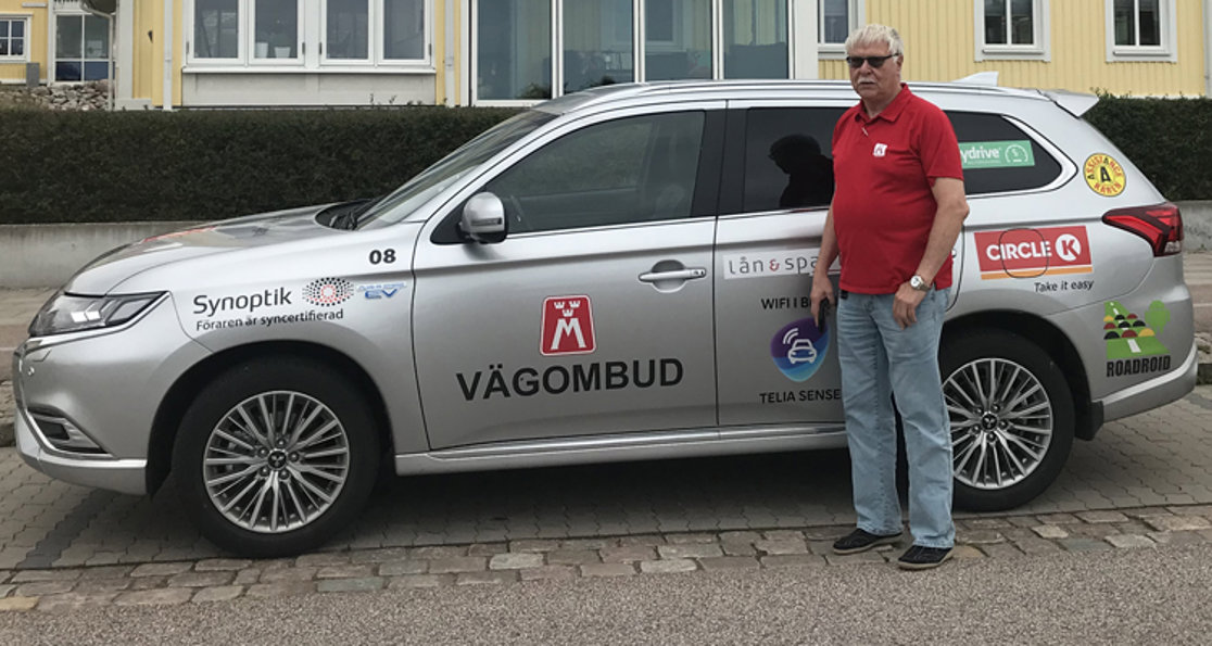 Huvudvägombud Lennart Söderberg med vägombudsbilen på aktivitet i Lysekil.