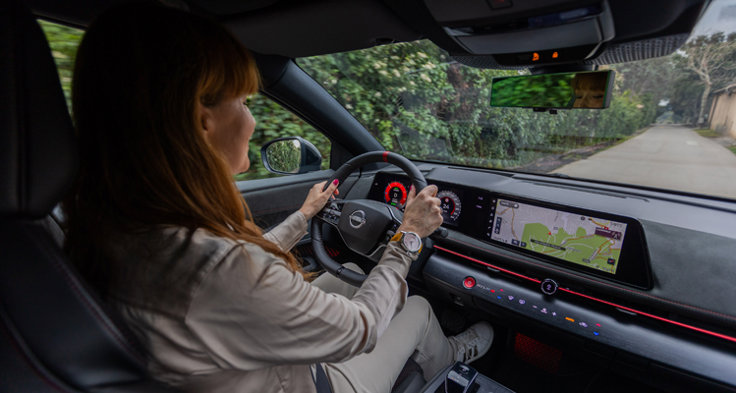 Mia uppskattar den kvicka accelerationen.